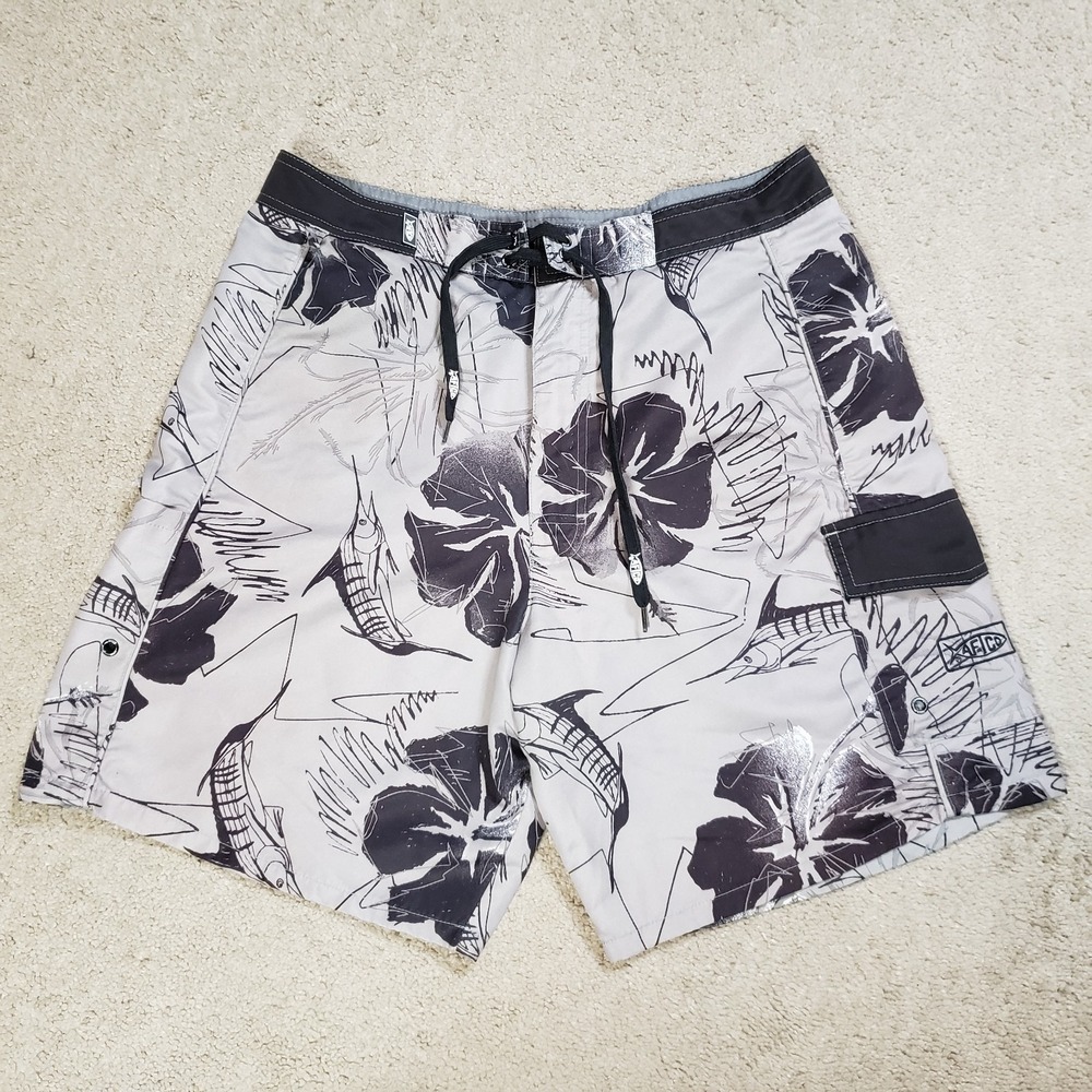 AFTCO Bluewater Shorts Mens 30 Black‎ White Hawaiian Floral Hibiscus Pockets